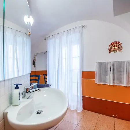 La Casa Di Finalborgo 4 Posti In Centro Borgo Διαμέρισμα Finale Ligure