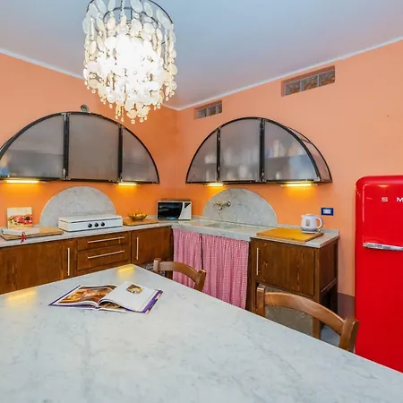 Διαμέρισμα La Casa Di Finalborgo 4 Posti In Centro Borgo